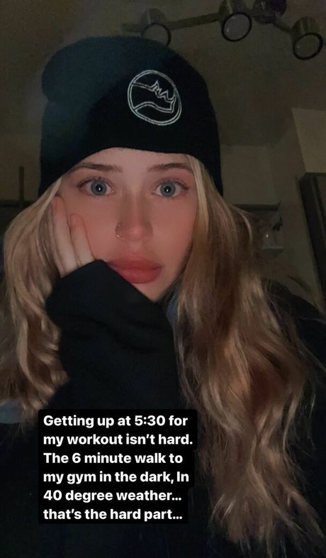 Naakte gelekte OnlyFans-foto van Bufflilbarista