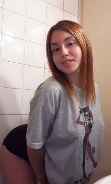 Naakte gelekte OnlyFans-foto van Melina Guida
