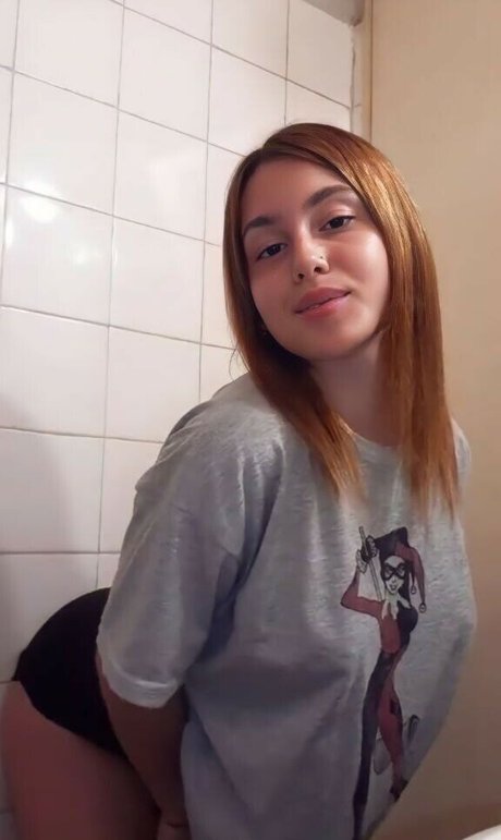 Naakte gelekte OnlyFans-foto van Melina Guida