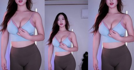 Naakte gelekte OnlyFans-foto van Serimm11
