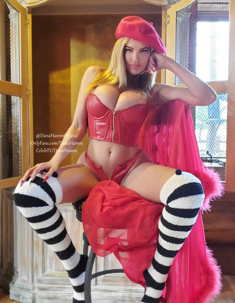 Naakte gelekte OnlyFans-foto van Danahamm