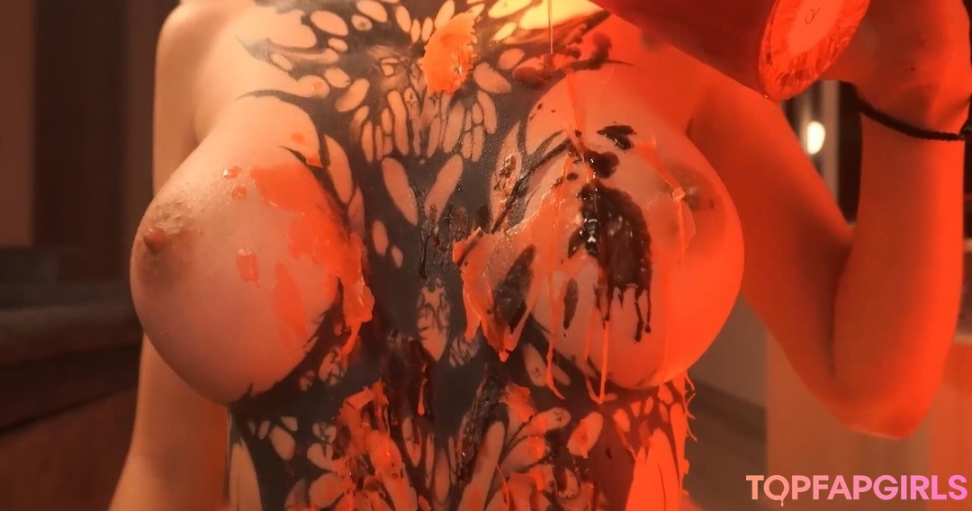 Naakte gelekte OnlyFans-foto van Gothdolll Mollycherrys #5 Naakte gelekte OnlyFans-foto van Gothdolll Mollycherrys #5