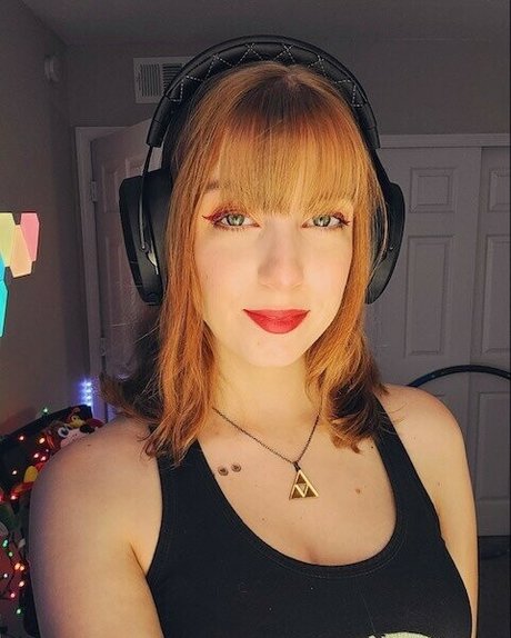 Naakte gelekte OnlyFans-foto van Marymajora