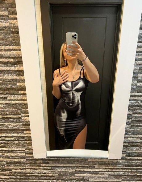 Naakte gelekte OnlyFans-foto van Lyndalessandro