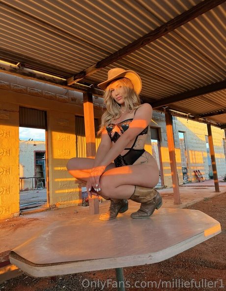 Naakte gelekte OnlyFans-foto van Love Island Millie