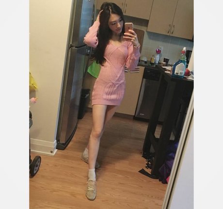 Naakte gelekte OnlyFans-foto van Lisahui