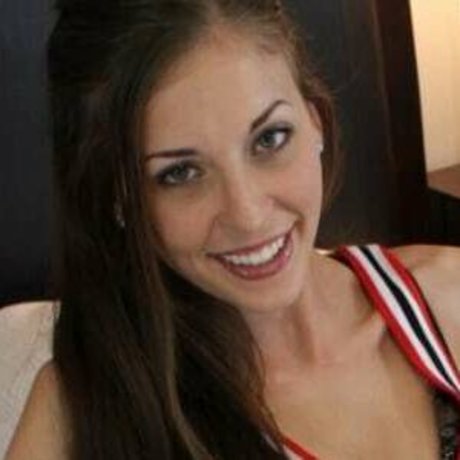 Naakte gelekte OnlyFans-foto van Bonnie Stark