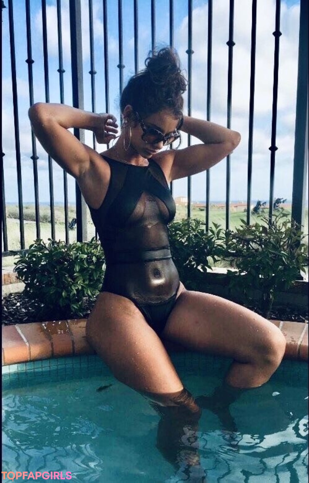 Naakte gelekte OnlyFans-foto van Lauren Racine Wood #1692