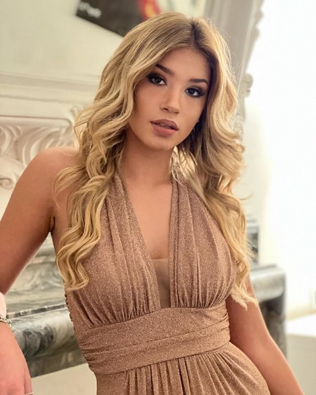 Naakte gelekte OnlyFans-foto van Alice De Bortoli