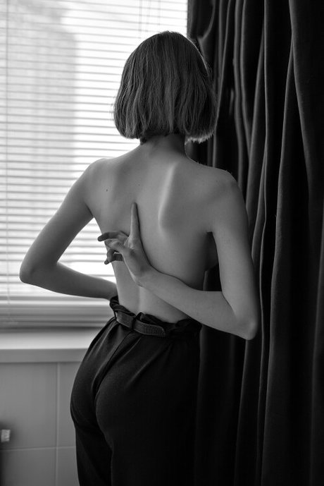 Naakte gelekte OnlyFans-foto van Sophia Boger