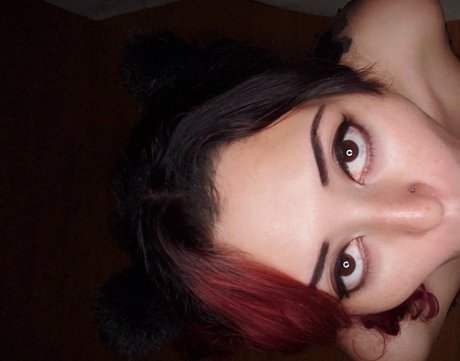 Naakte gelekte OnlyFans-foto van Angelbeii Mimi