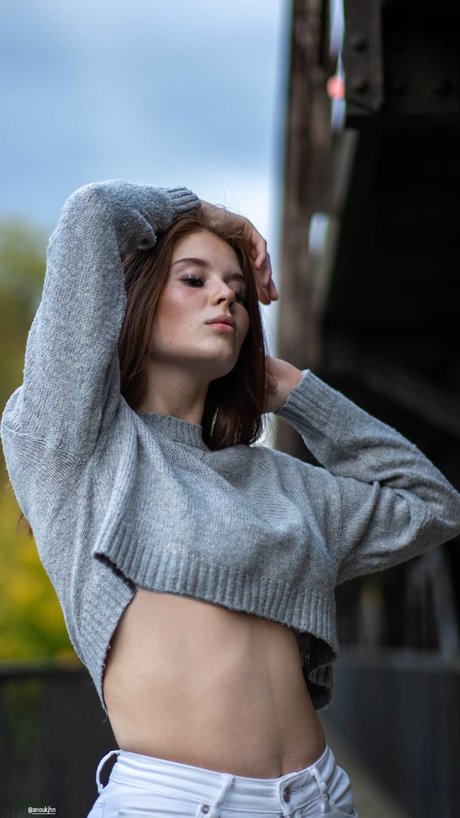 Naakte gelekte OnlyFans-foto van Anouk