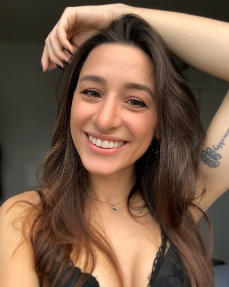 Naakte gelekte OnlyFans-foto van Biancaslife