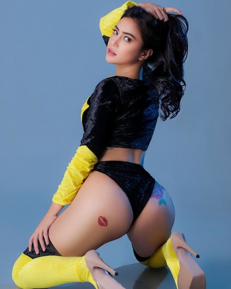 Naakte gelekte OnlyFans-foto van Daisy Pascual