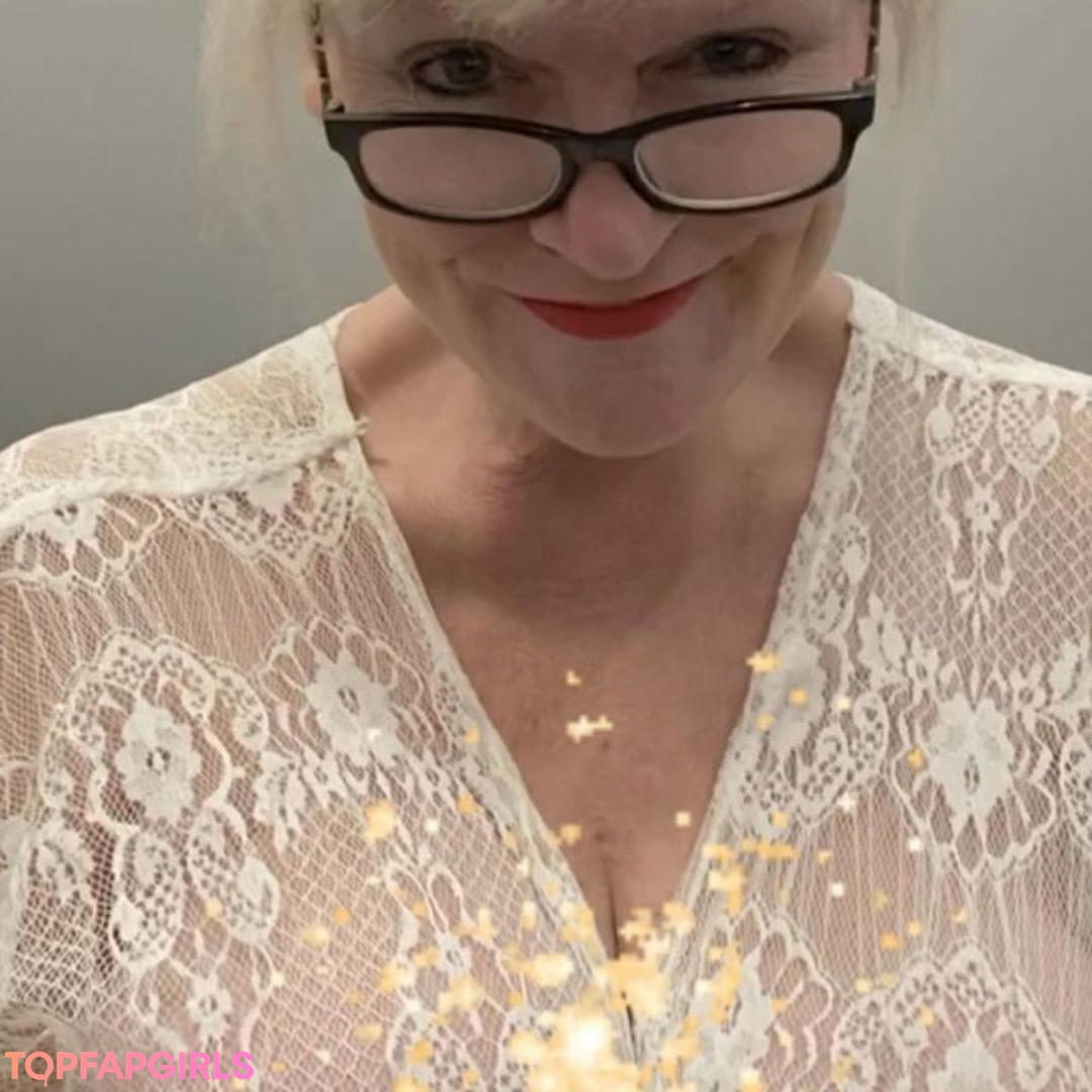 Naakte gelekte OnlyFans-foto van Sandie Lee #33 Naakte gelekte OnlyFans-foto van Sandie Lee #33