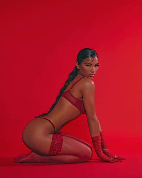 Naakte gelekte OnlyFans-foto van Chloe Scantlebury
