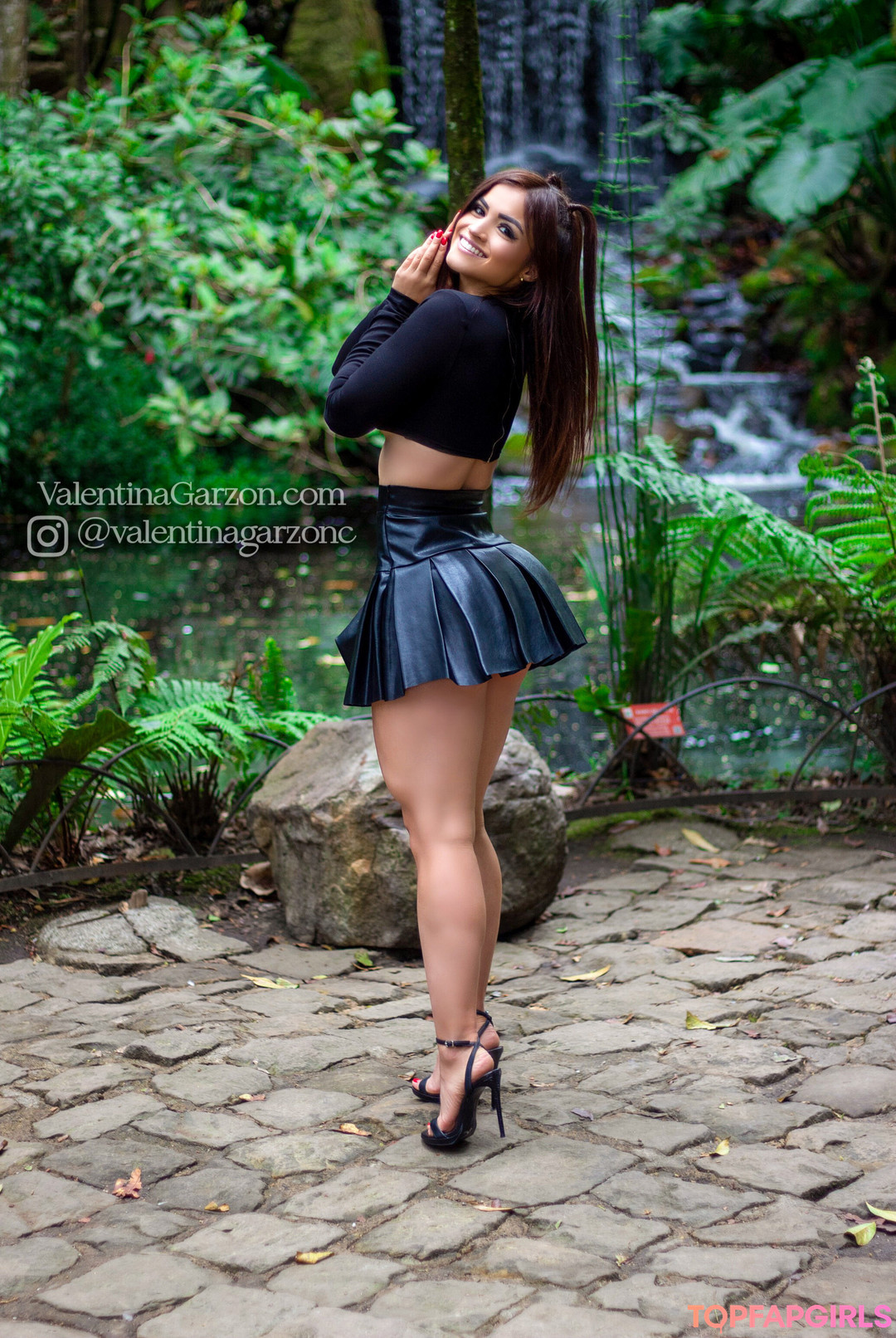 Naakte gelekte OnlyFans-foto van Valentina Garzon #1453