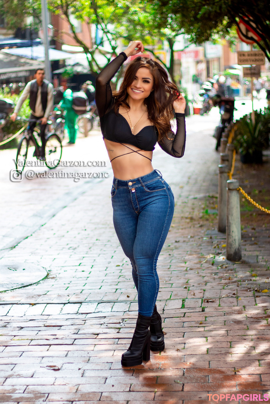 Naakte gelekte OnlyFans-foto van Valentina Garzon #1549