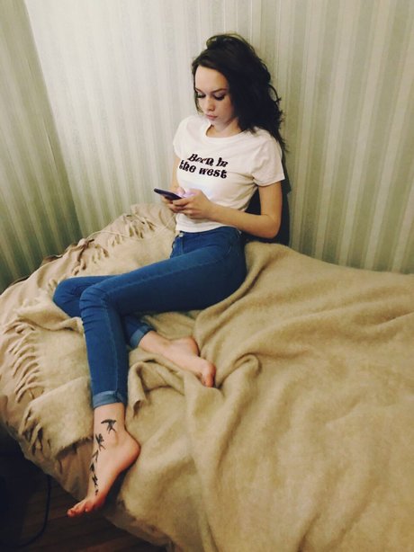 Naakte gelekte OnlyFans-foto van Diana Shurigina
