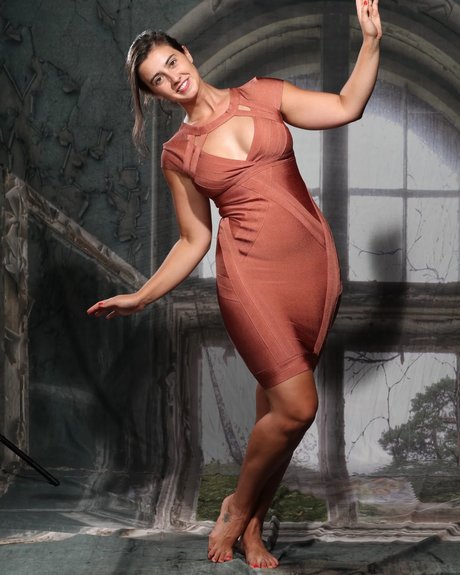 Naakte gelekte OnlyFans-foto van Model Seraphina