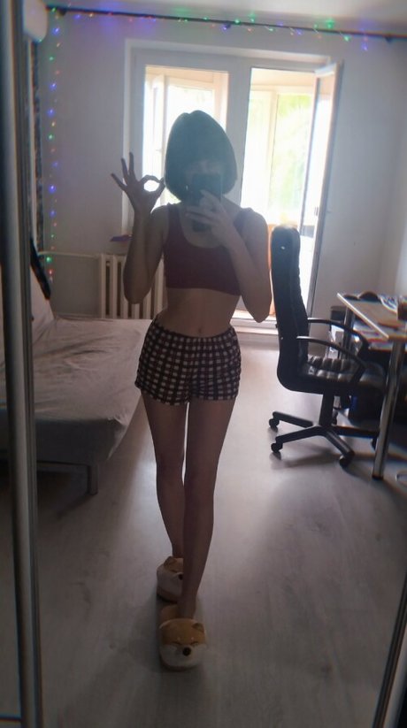 Naakte gelekte OnlyFans-foto van Owllit