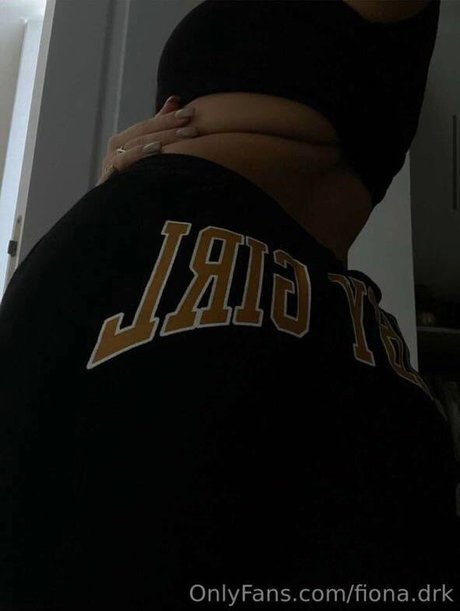 Naakte gelekte OnlyFans-foto van Fiona Duraku