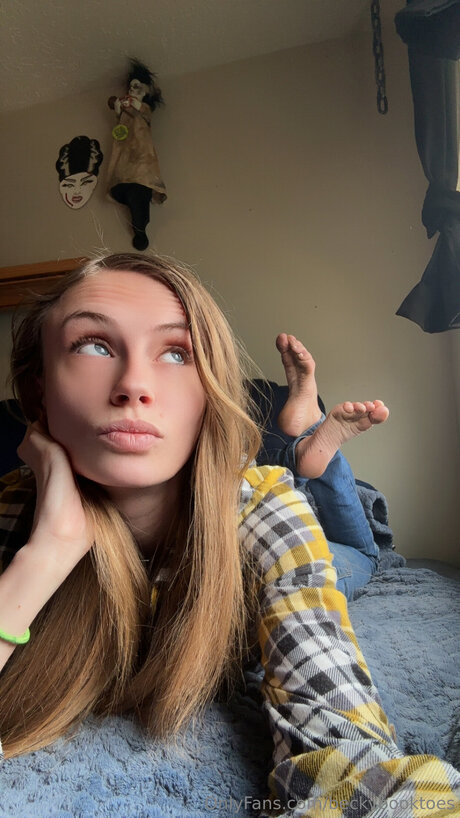 Naakte gelekte OnlyFans-foto van Beckybooktoes