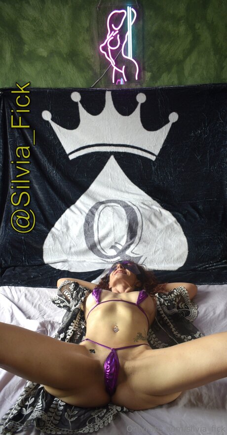 Naakte gelekte OnlyFans-foto van Silvia Fick