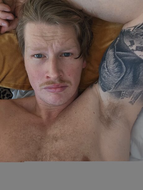 Naakte gelekte OnlyFans-foto van Lordofp0rn