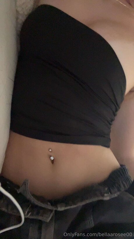 Naakte gelekte OnlyFans-foto van Ciaobellaaa0777