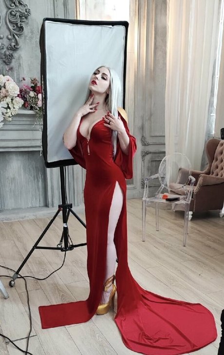 Naakte gelekte OnlyFans-foto van Roxolana