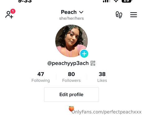 Naakte gelekte OnlyFans-foto van Perfectpeachxxx