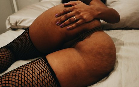 Naakte gelekte OnlyFans-foto van Afrodaddy99