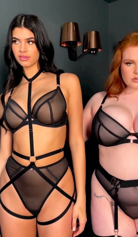 Naakte gelekte OnlyFans-foto van Lucciana Beynon