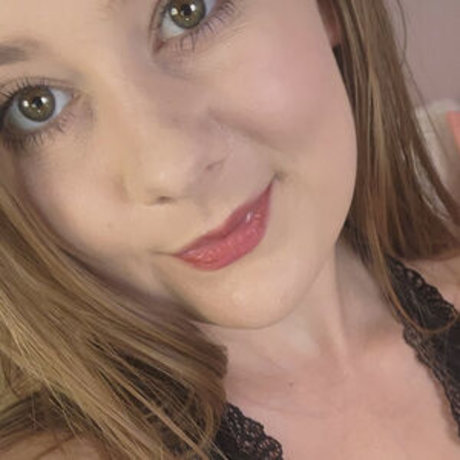 Naakte gelekte OnlyFans-foto van Emmisppv