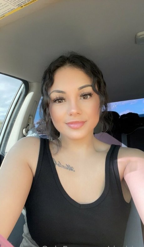 Naakte gelekte OnlyFans-foto van Marissamayfree