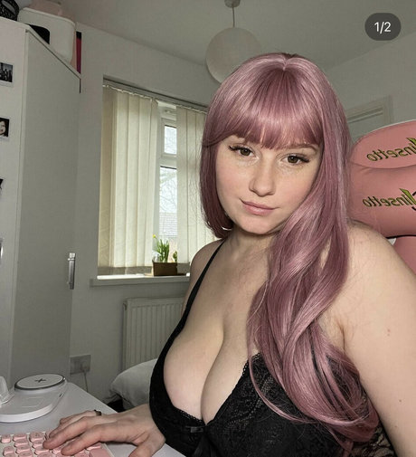 Naakte gelekte OnlyFans-foto van Meganlmack5