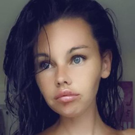 Naakte gelekte OnlyFans-foto van Alexiarose69