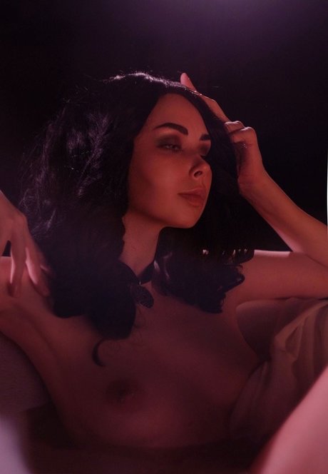 Naakte gelekte OnlyFans-foto van Hessakai