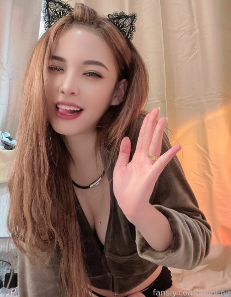 Naakte gelekte OnlyFans-foto van Jolin