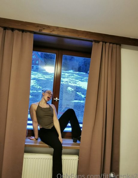 Naakte gelekte OnlyFans-foto van Fitkacenka2
