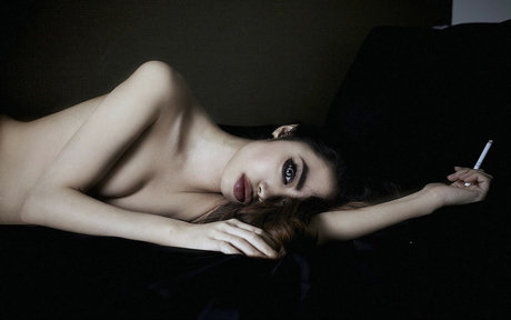 Naakte gelekte OnlyFans-foto van Naomi Black