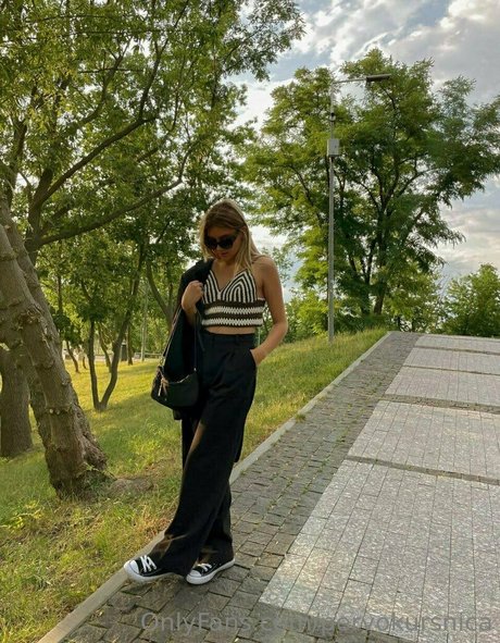 Naakte gelekte OnlyFans-foto van Pervokursnica