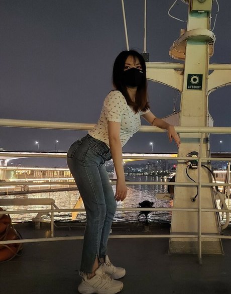Naakte gelekte OnlyFans-foto van Bubblylive