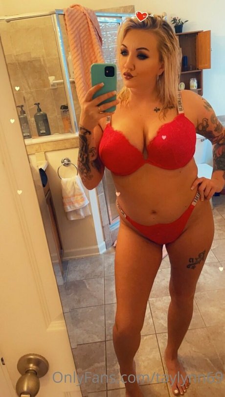Naakte gelekte OnlyFans-foto van Iamurdaddysfavorite