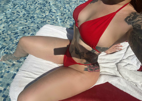 Naakte gelekte OnlyFans-foto van Lilshebe
