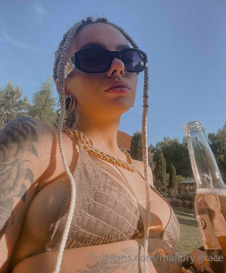 Naakte gelekte OnlyFans-foto van Mallorygrace