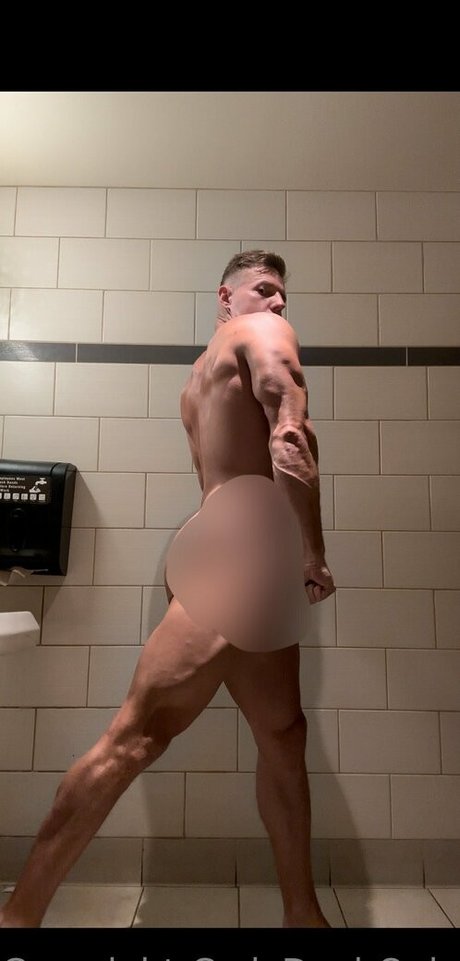 Naakte gelekte OnlyFans-foto van Codydealfree