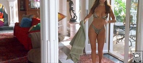 Nikki Cox