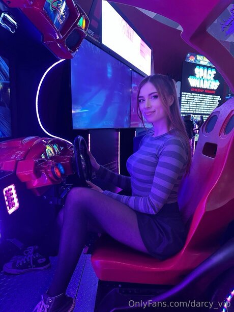 Naakte gelekte OnlyFans-foto van Darcy Vip